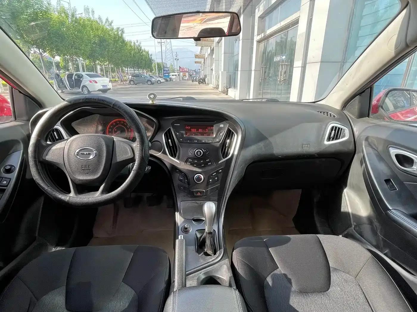 Trumpchi GA3 2013 1.6L Manual Elite Edition — миниатюра 8