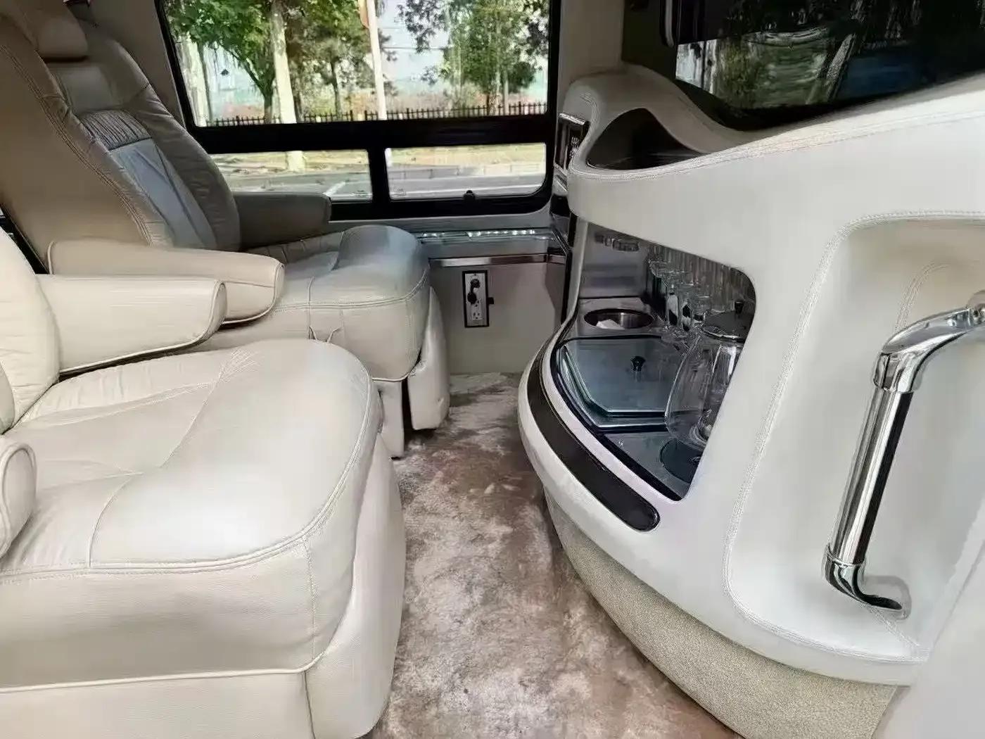 2013 SAVANA 5.3L 1500 Sport Edition — миниатюра 6