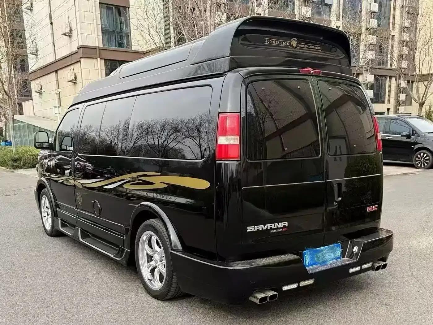 2015 SAVANA 5.3L AWD Executive Edition — миниатюра 4