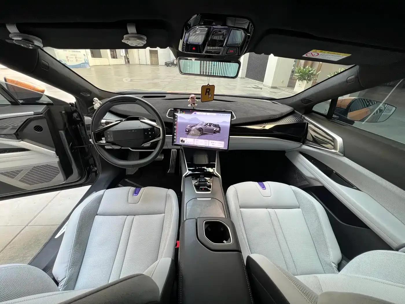 2023 HiPhi Z (Four-seater version) — миниатюра 12