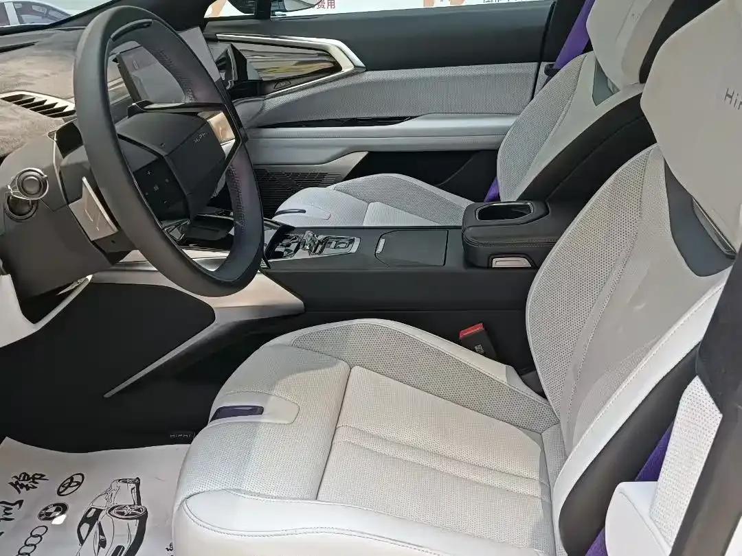 HiPhi Z 2023 City Edition (4-seater) — миниатюра 7