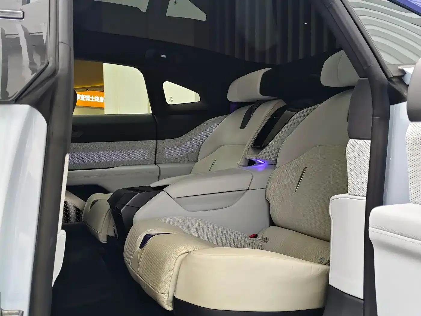 2023 HiPhi Z (Four-seater version) — миниатюра 5