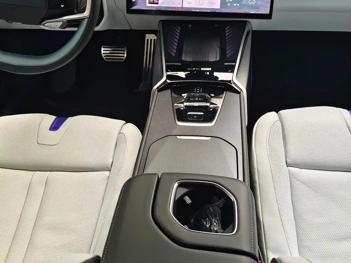 2023 HiPhi Z (Four-seater version) — миниатюра 7
