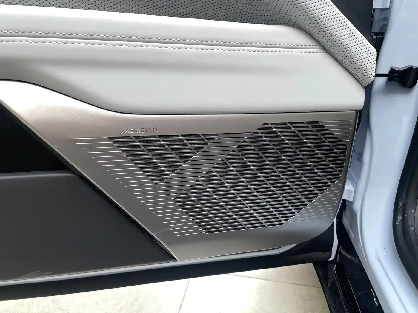 HiPhi Z 2023 Five-Seat Version — миниатюра 12