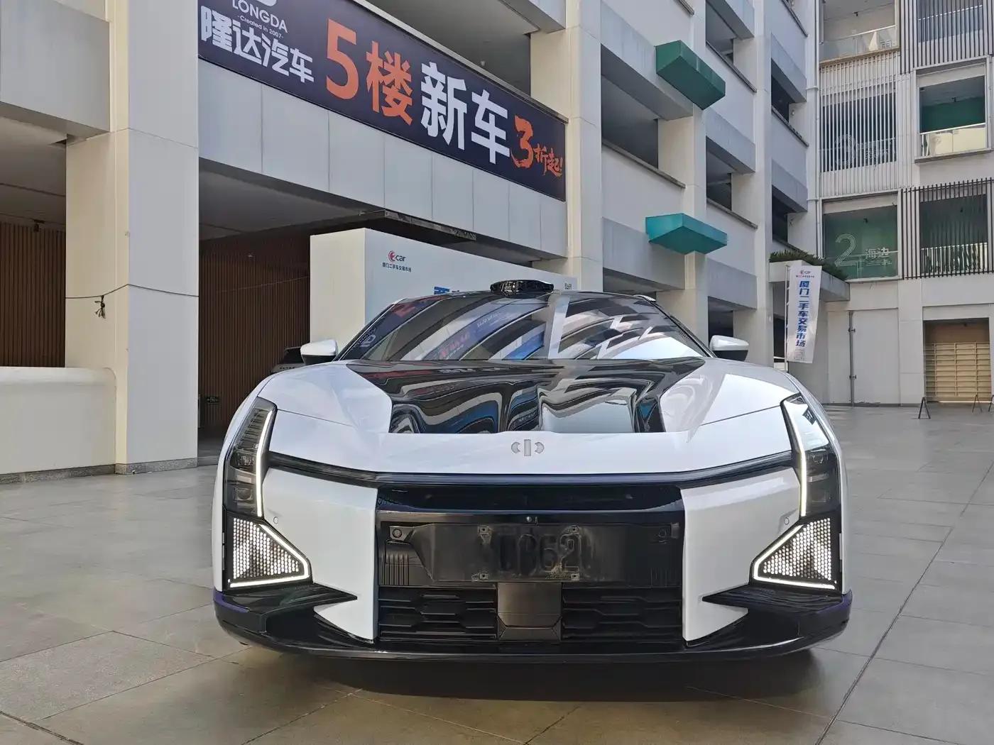 HiPhi Z 2023 Five-Seat Version — миниатюра 2
