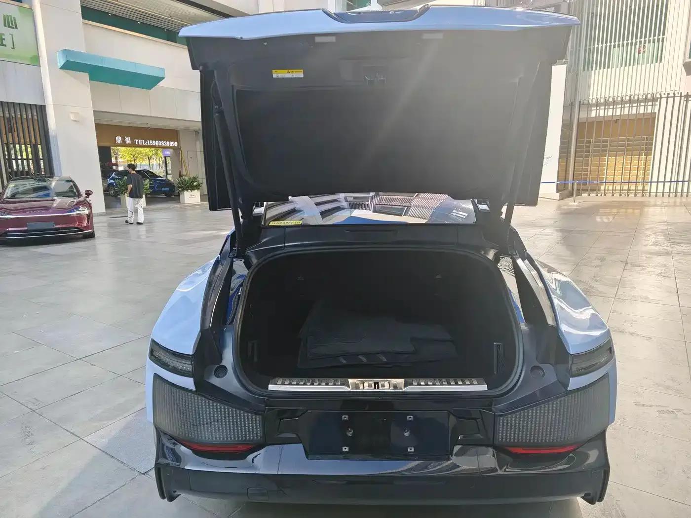 HiPhi Z 2023 Five-Seat Version — миниатюра 19