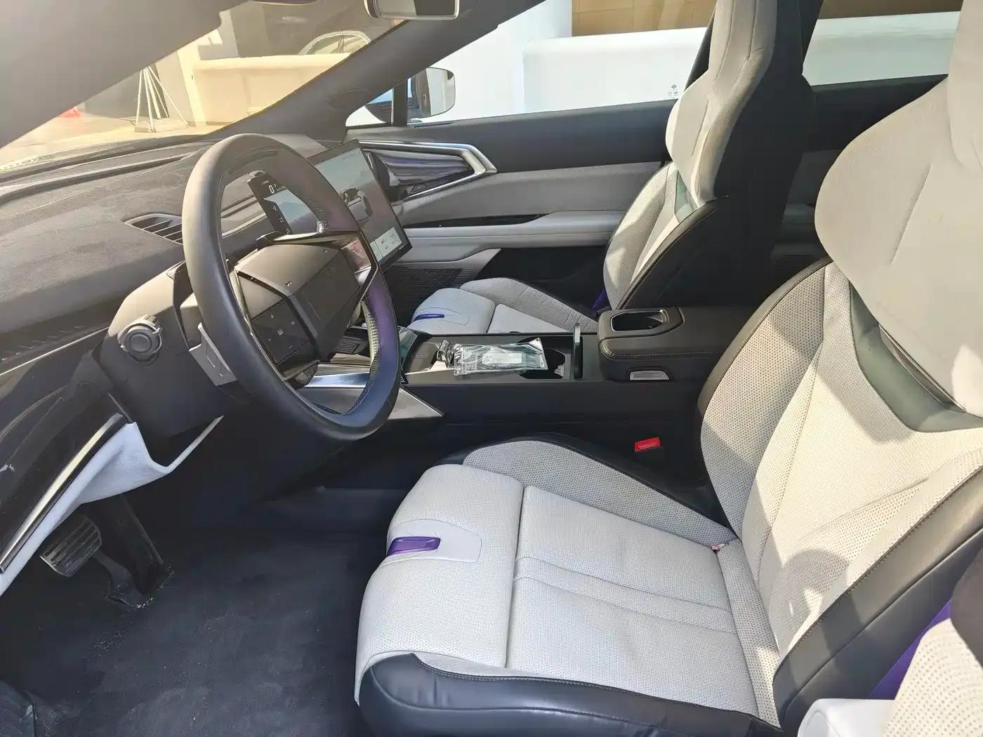 HiPhi Z 2023 Five-Seat Version — миниатюра 5