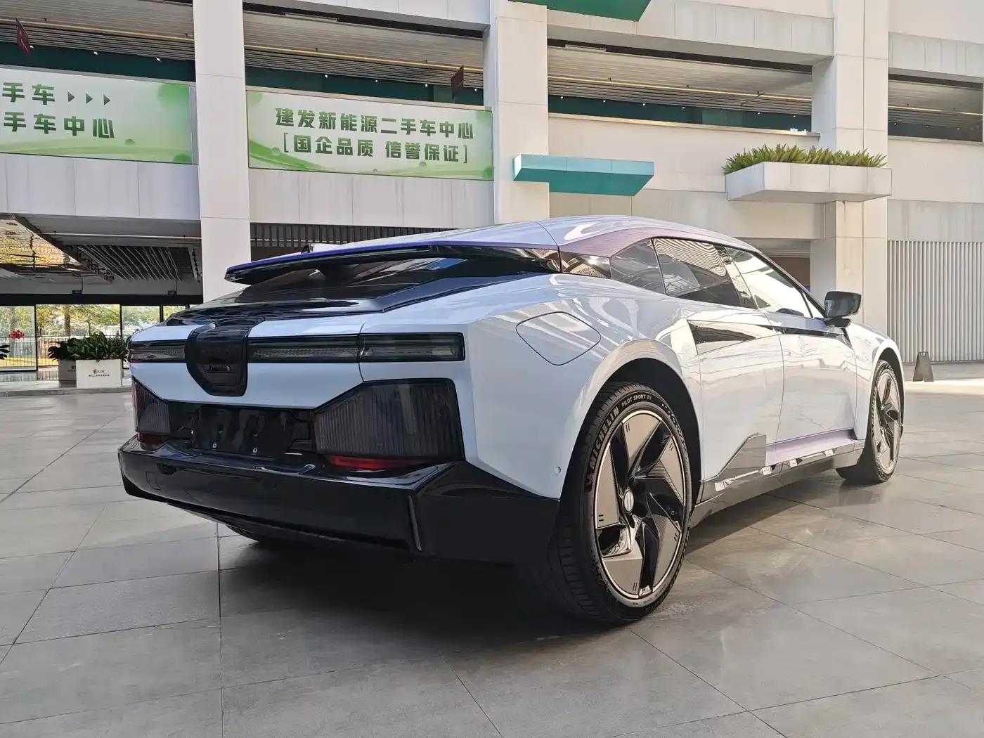 HiPhi Z 2023 Five-Seat Version — миниатюра 8