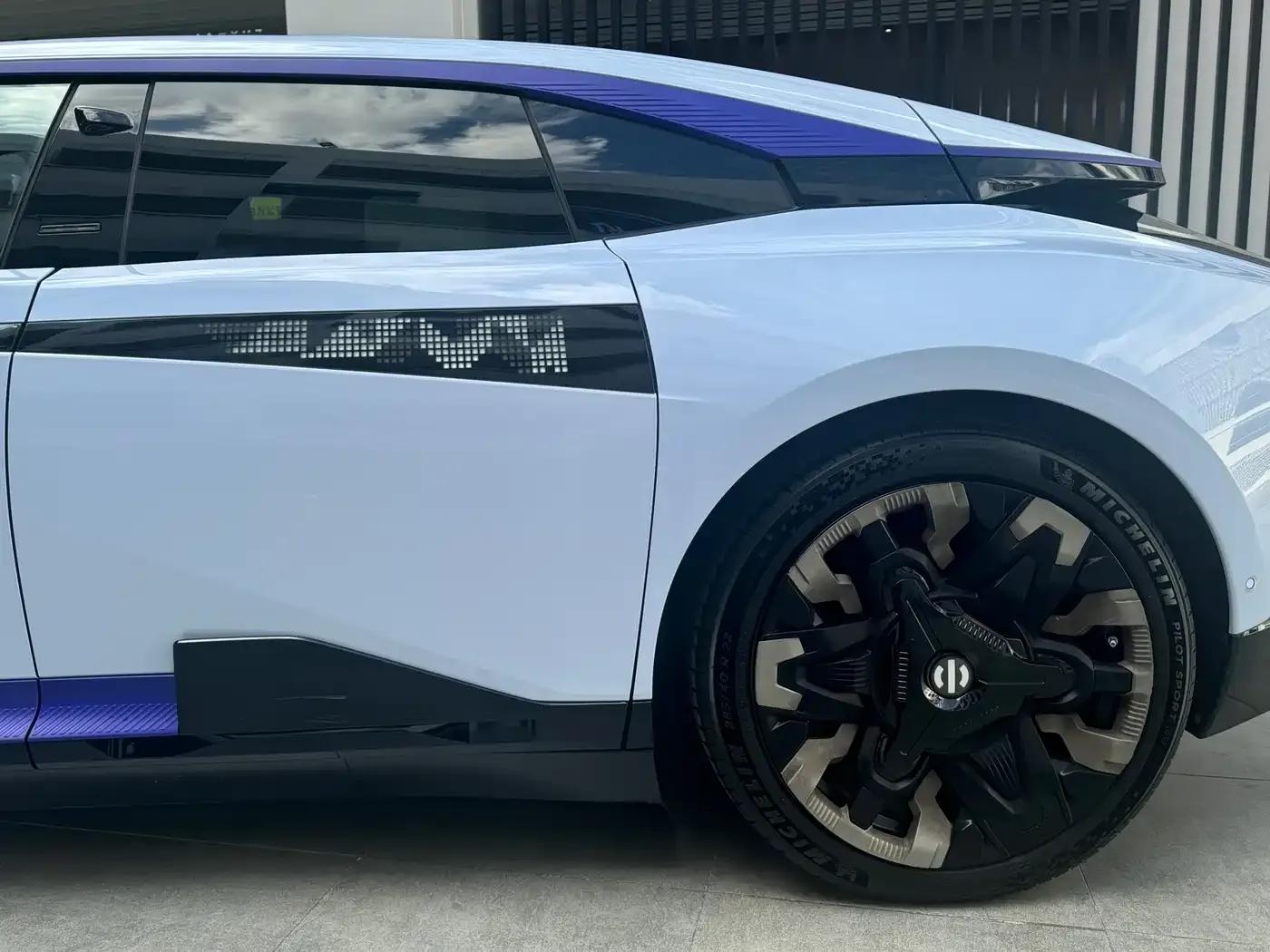 2023 HiPhi Z (Four-seater version) — миниатюра 12