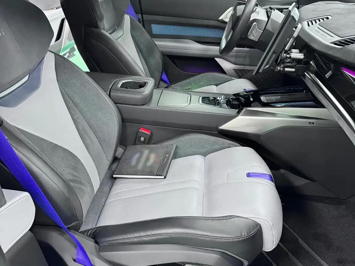 HiPhi Z 2023 Five-Seat Version — миниатюра 15