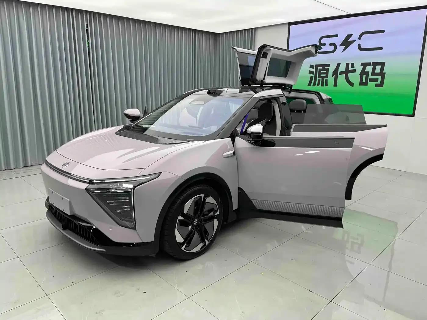 HiPhi Y 2023 560km Elite Edition — миниатюра 2