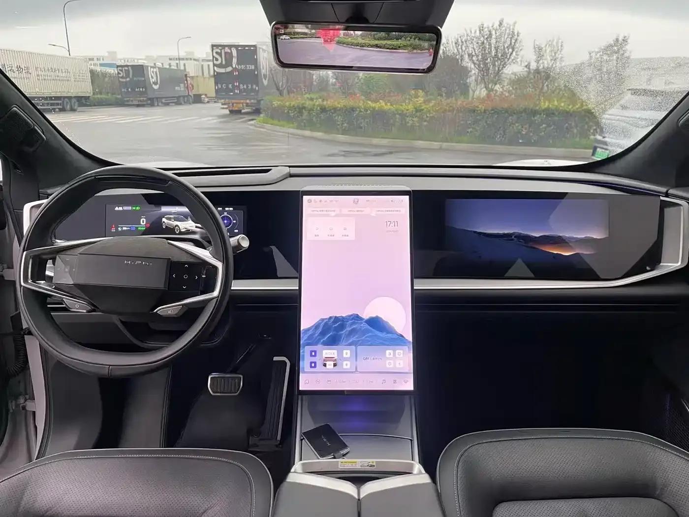 HiPhi Y 2023 560km Elite Edition — миниатюра 4