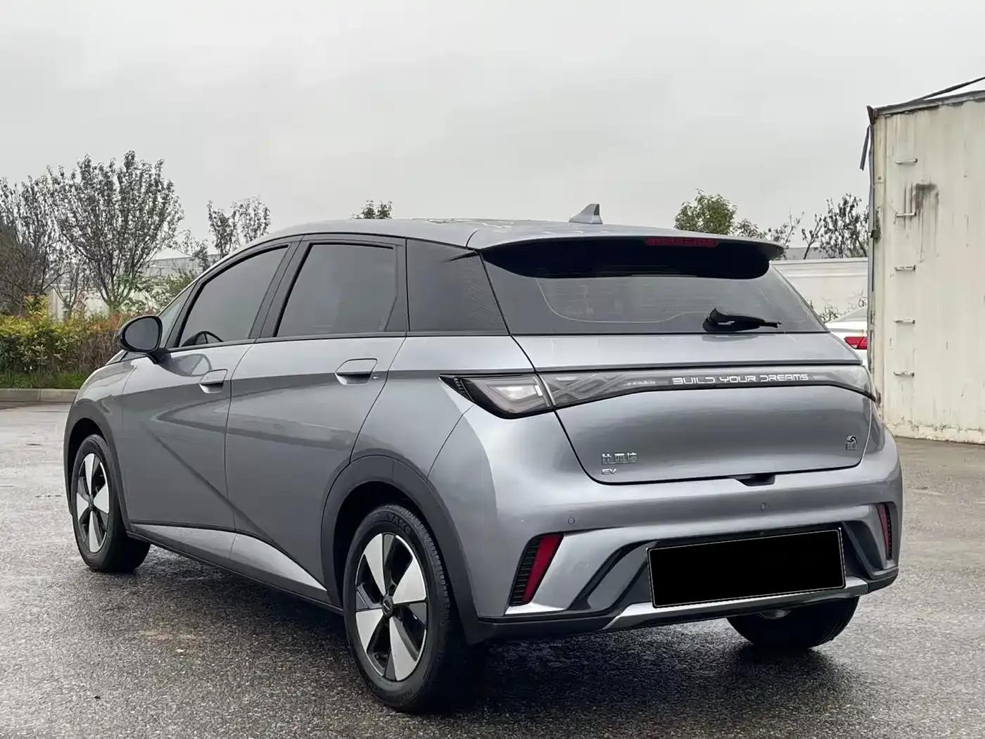 HiPhi Y 2023 560km Elite Edition — миниатюра 7