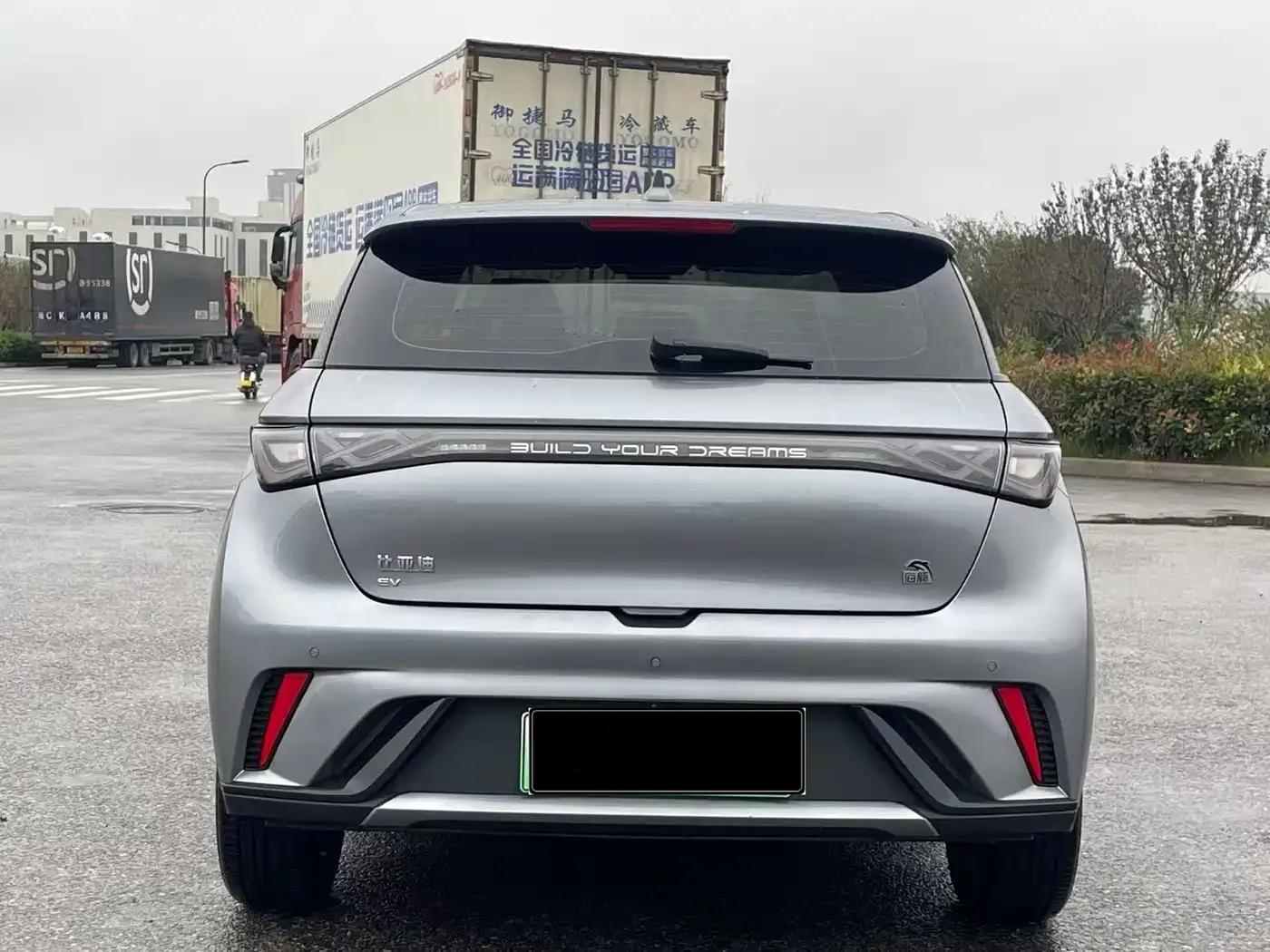 HiPhi Y 2023 560km Elite Edition — миниатюра 8