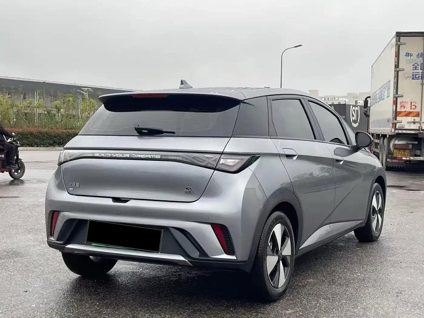 HiPhi Y 2023 560km Elite Edition — миниатюра 9