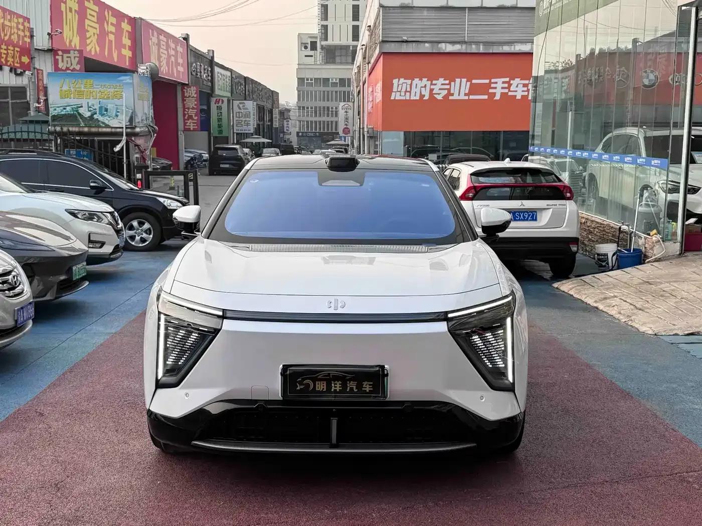 HiPhi Y 2023 560km Pioneer Edition — миниатюра 2