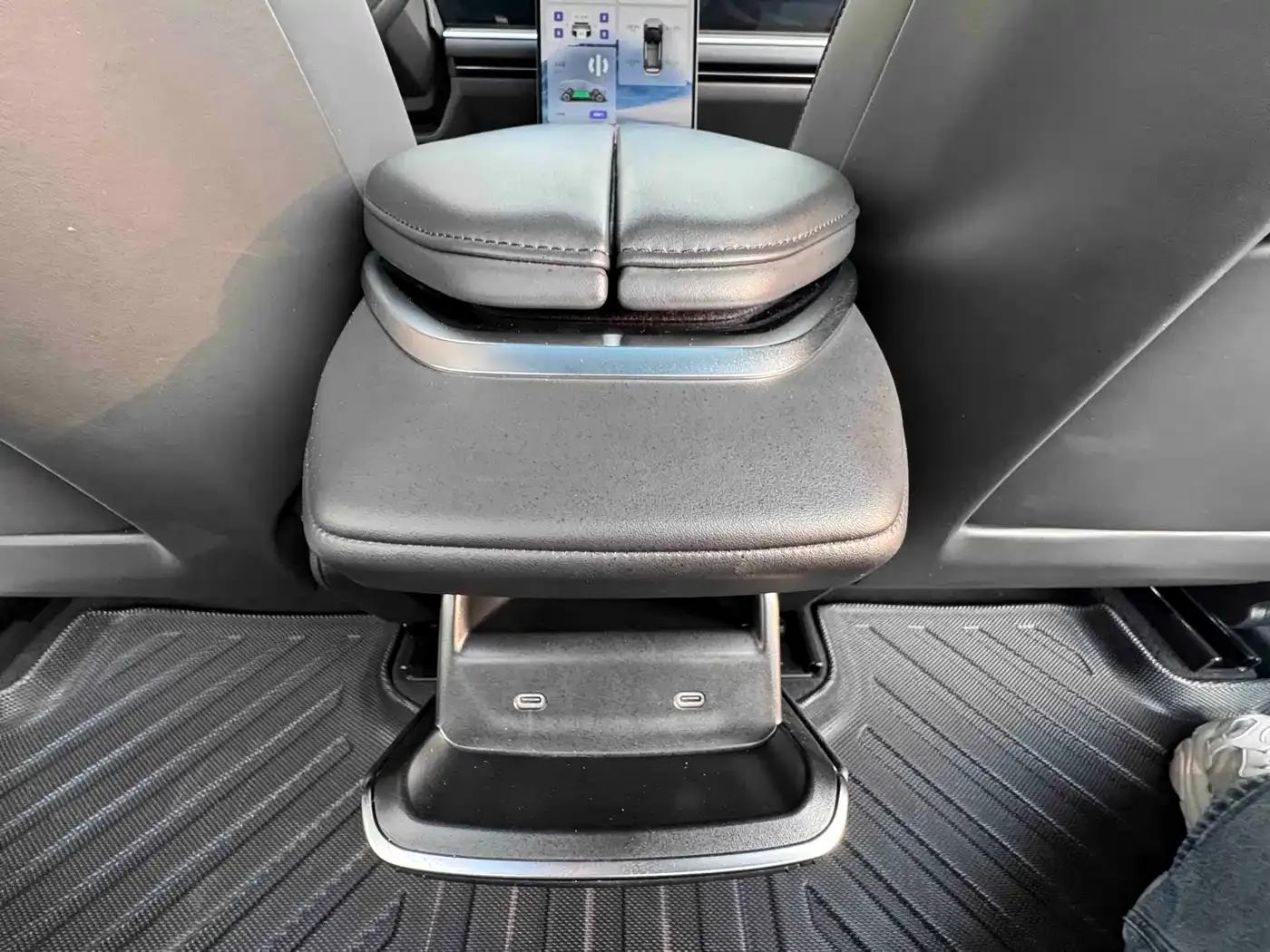 HiPhi Y 2023 560km Pioneer Edition — миниатюра 13