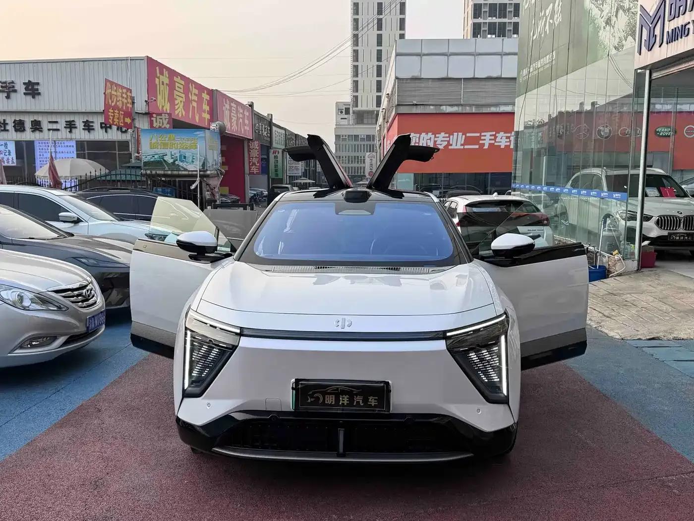 HiPhi Y 2023 560km Pioneer Edition — миниатюра 3