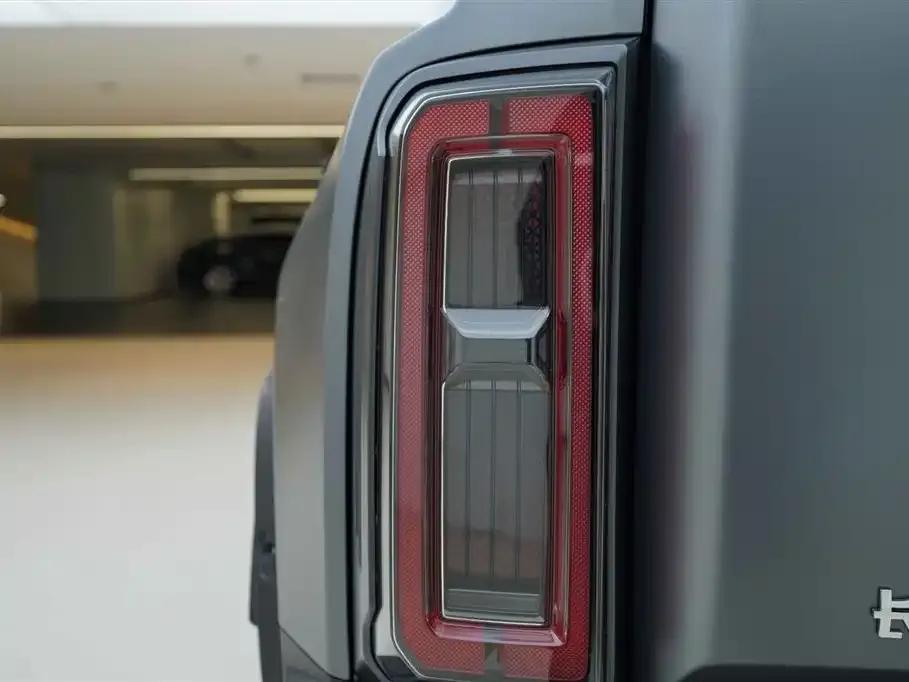 Haval Raptor 2025 Fuel-Powered 2.0T 4WD Pro — миниатюра 14
