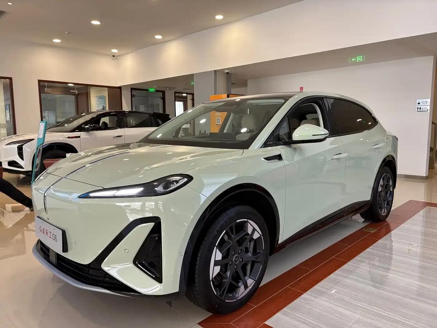 Hongqi Tiangong 06 2025 Model 520 Smart Selection Edition — миниатюра 1