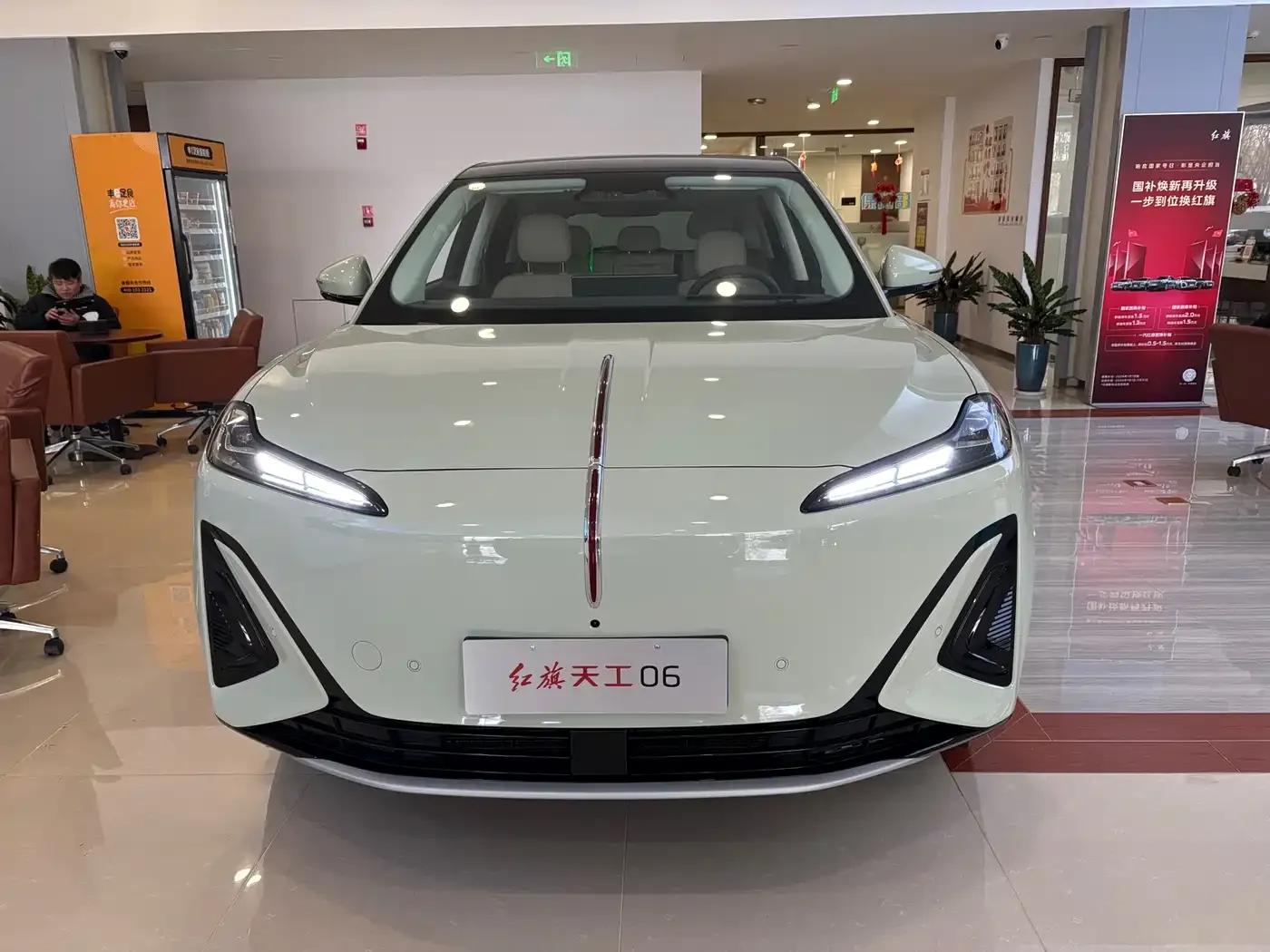 Hongqi Tiangong 06 2025 Model 520 Smart Selection Edition — миниатюра 2