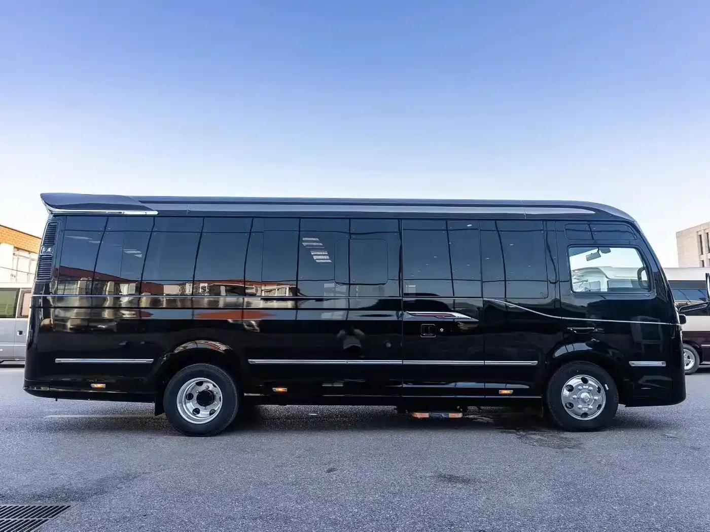 Hongqi Golden Sunflower Guoyue 2024 3.0T Flagship Edition 17-seater — миниатюра 3