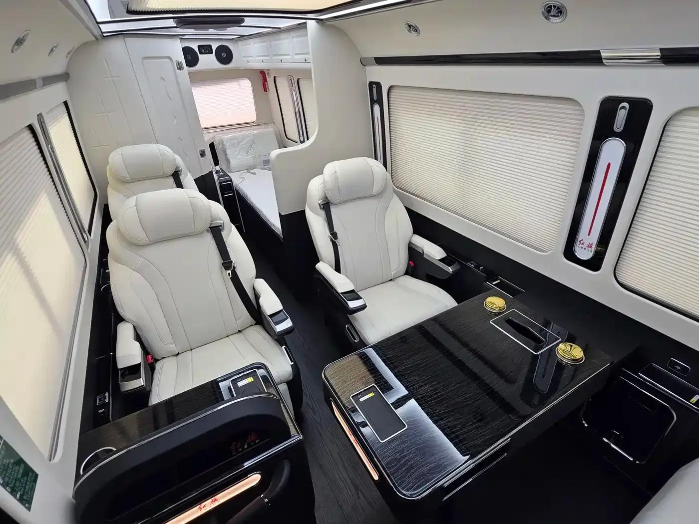 Hongqi Golden Sunflower Guoyue 2024 3.0T Flagship Edition 17-seater — миниатюра 6