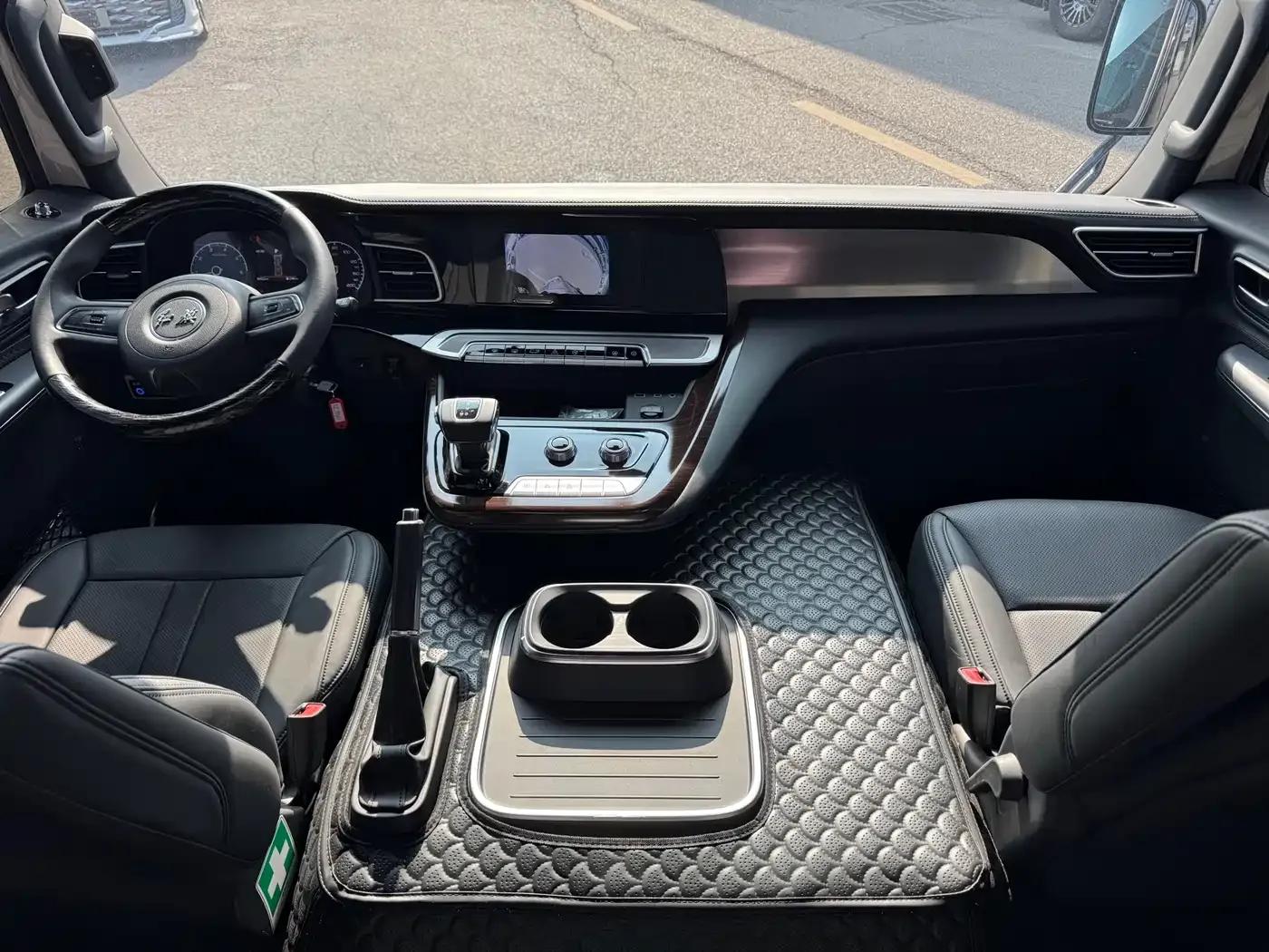 Hongqi Golden Sunflower Guoyue 2025 Model 3.0T Automatic — миниатюра 19