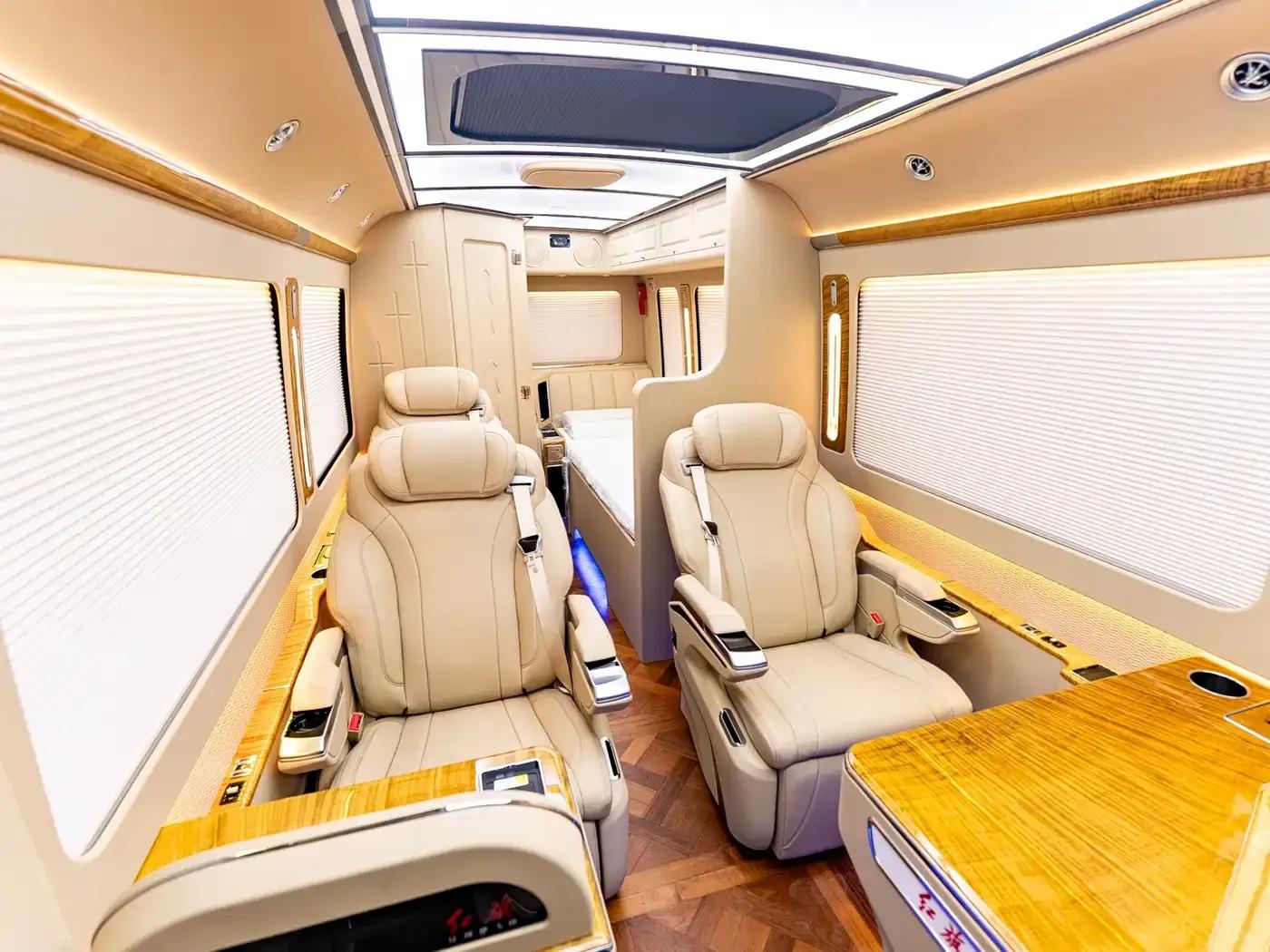 Hongqi Golden Sunflower Guoyue 2024 3.0T Luxury Edition 17-seater — миниатюра 27