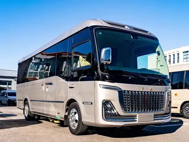 Hongqi Golden Sunflower Guoyue 2024 3.0T Luxury Edition 17-seater