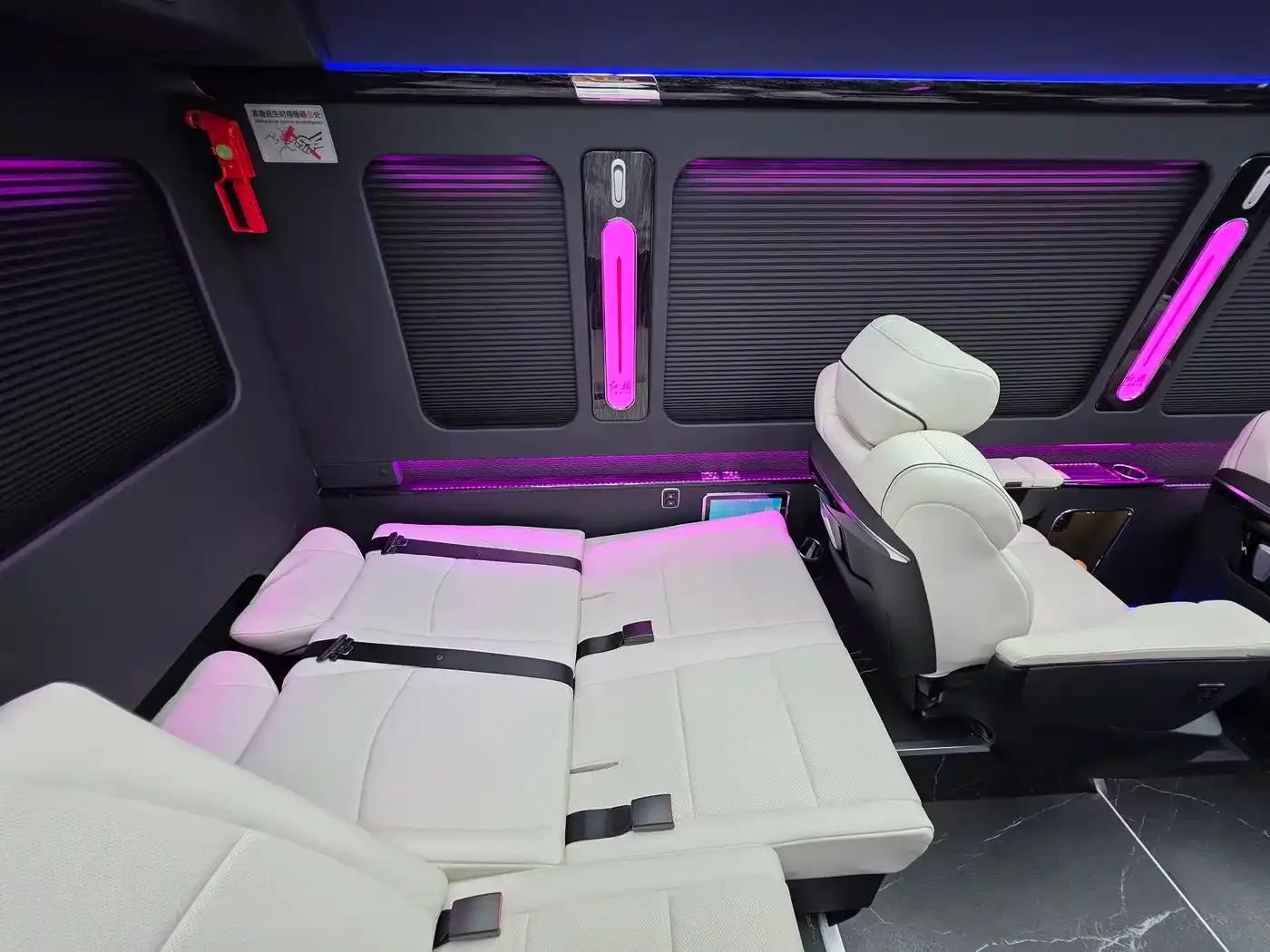 Hongqi Guoyue 2024 3.0T Flagship Edition 17-seater — миниатюра 11