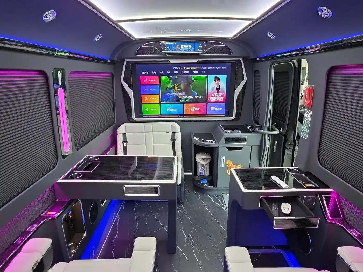 Hongqi Guoyue 2024 3.0T Flagship Edition 17-seater — миниатюра 3