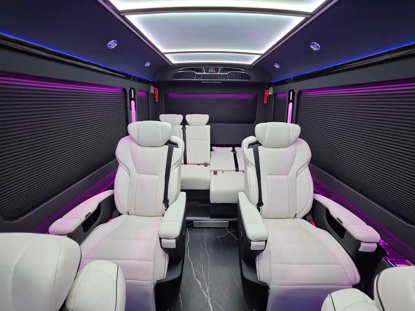 Hongqi Guoyue 2024 3.0T Flagship Edition 17-seater — миниатюра 9