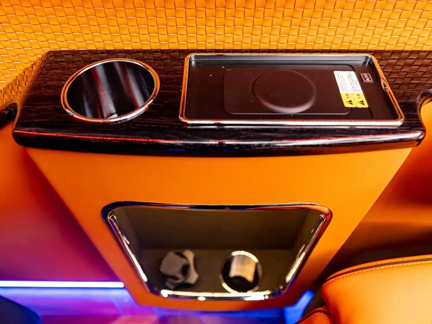 Hongqi Golden Sunflower Guoyue 2024 3.0T Flagship Edition 17-seater — миниатюра 31