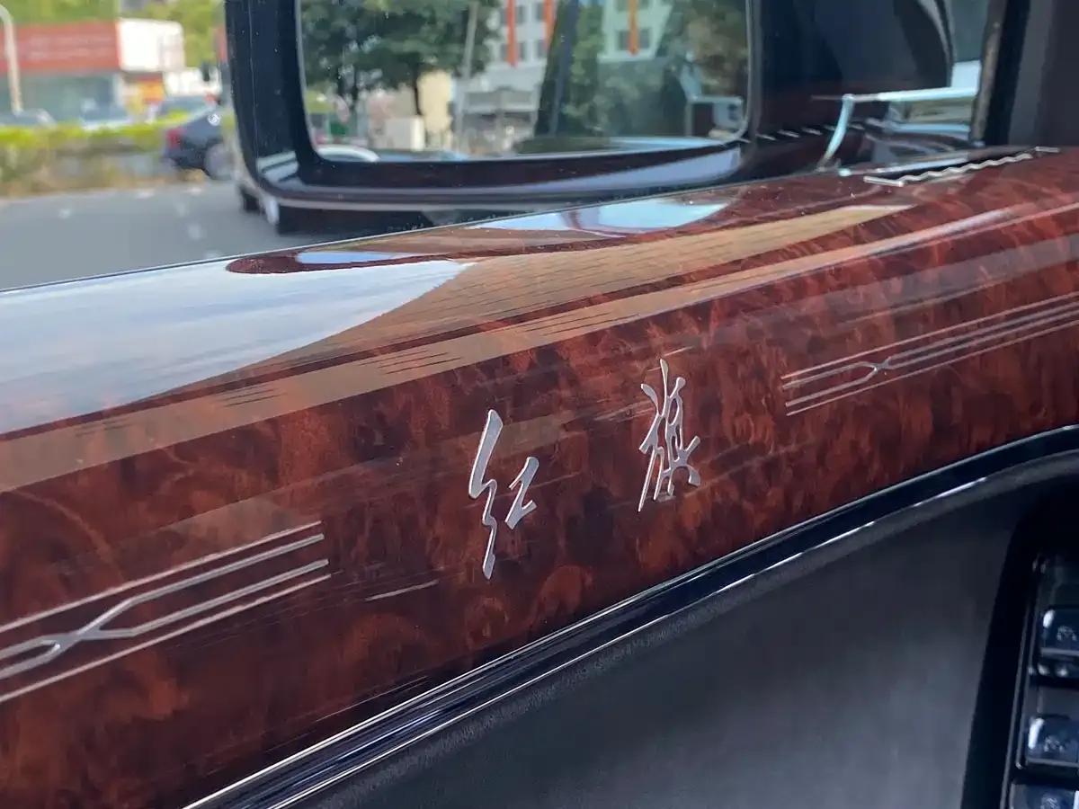 Hongqi Golden Sunflower National Glory 2022 4.0T Premium Flagship Edition 4-seater — миниатюра 13