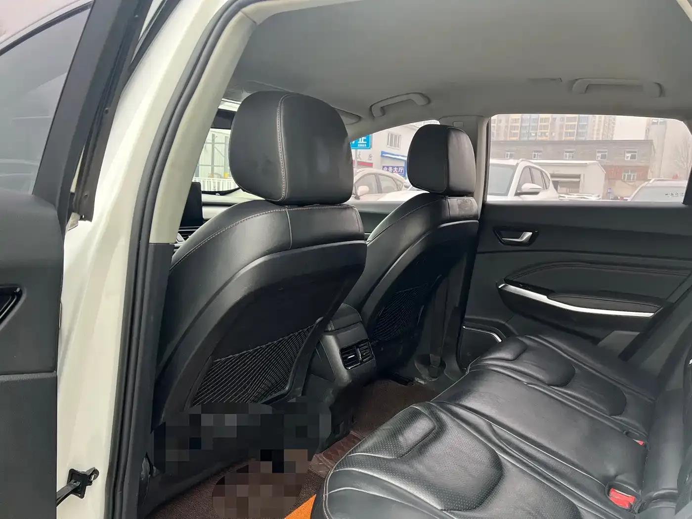 Hongqi E-HS3 2019 Intelligent Flagship Two-Wheel Drive Edition — миниатюра 5
