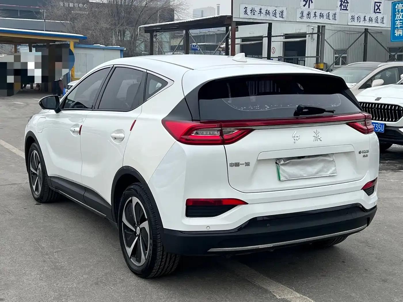 Hongqi E-HS3 2019 Intelligent Flagship Two-Wheel Drive Edition — миниатюра 8