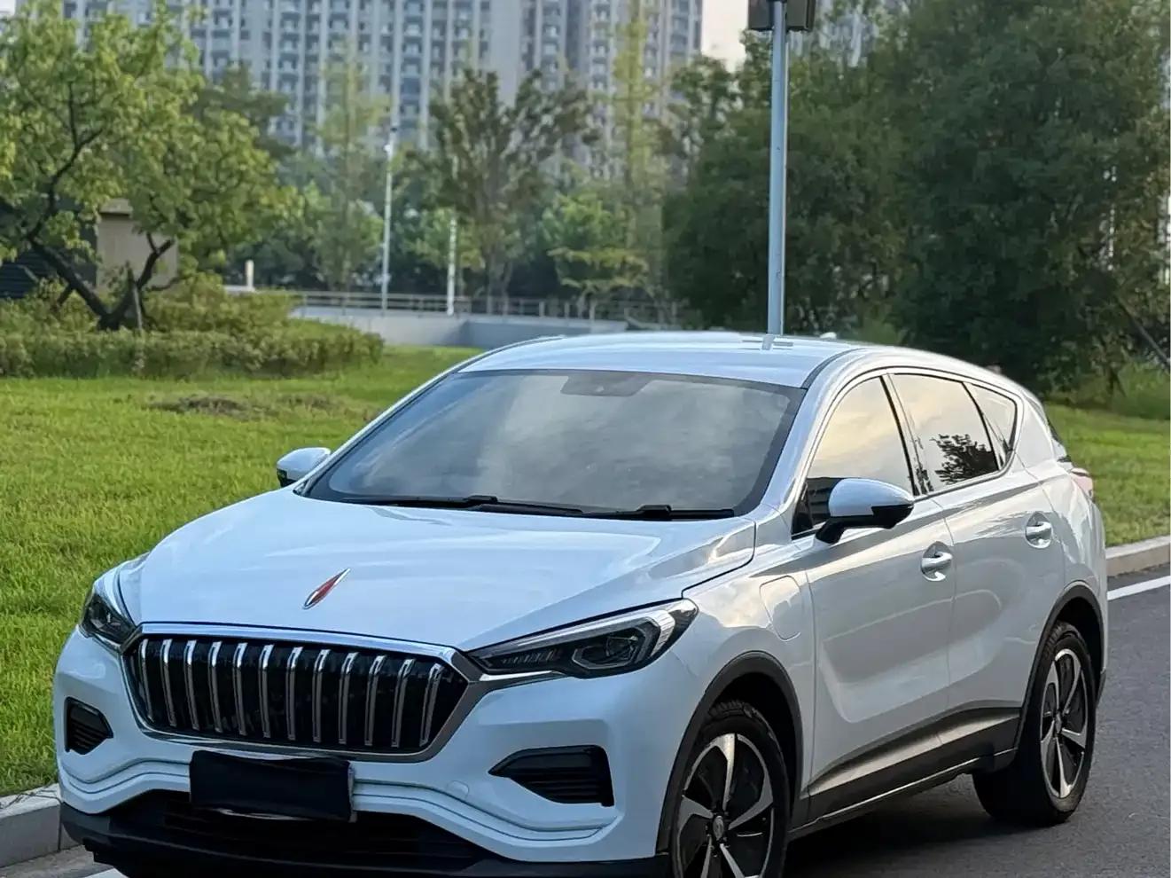 Hongqi E-HS3 2019 Intelligent Flagship Two-Wheel Drive Edition — миниатюра 3