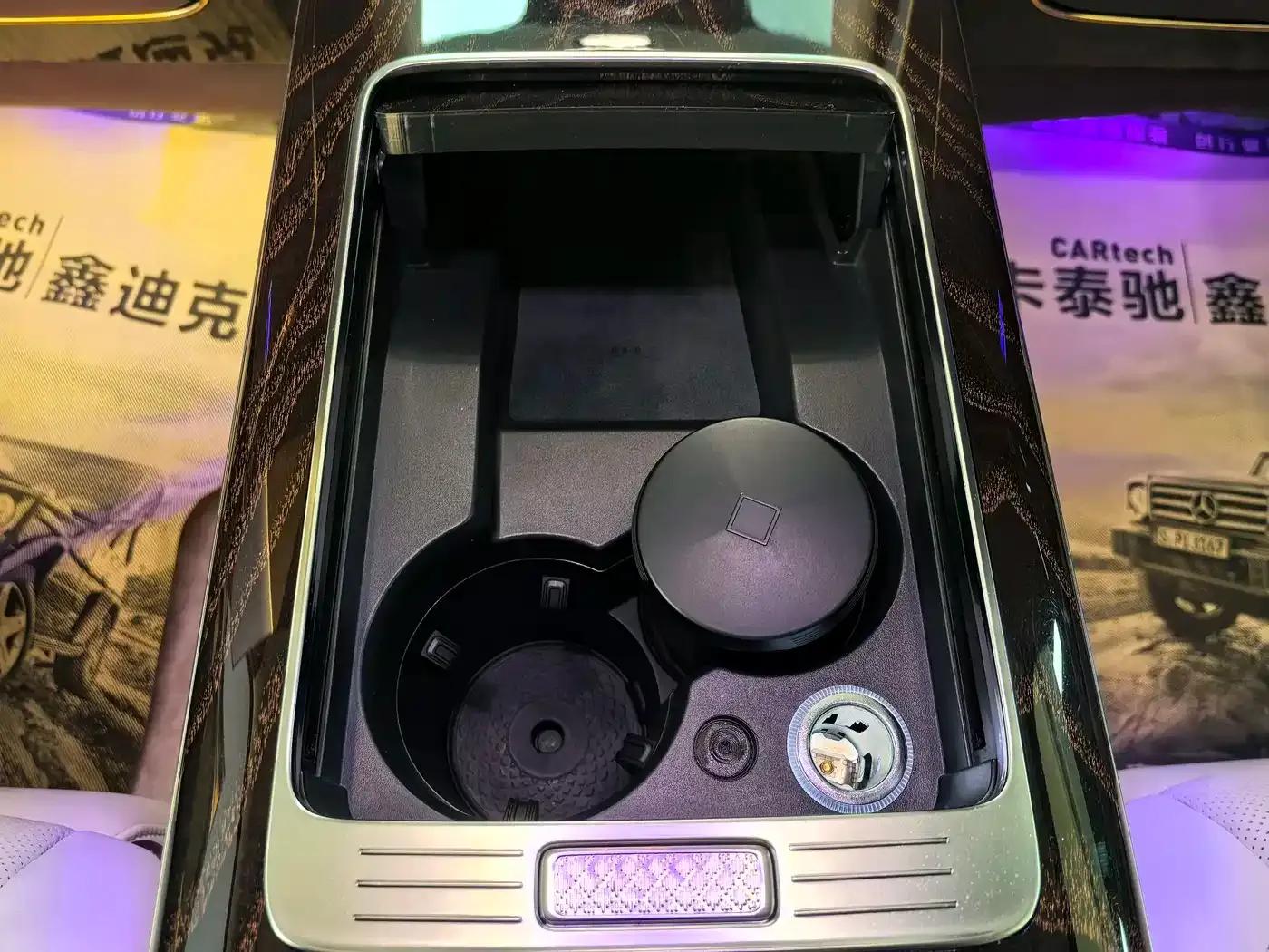 Hongqi Golden Sunflower Elegant 2024 Model 4.0T V8 — миниатюра 19
