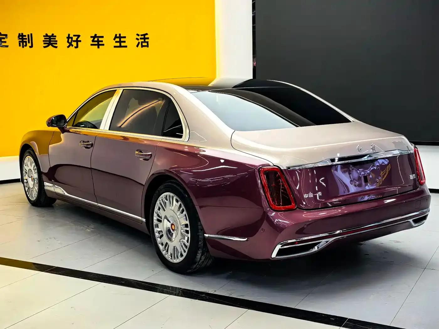 Hongqi Golden Sunflower Elegant 2024 Model 4.0T V8 — миниатюра 29