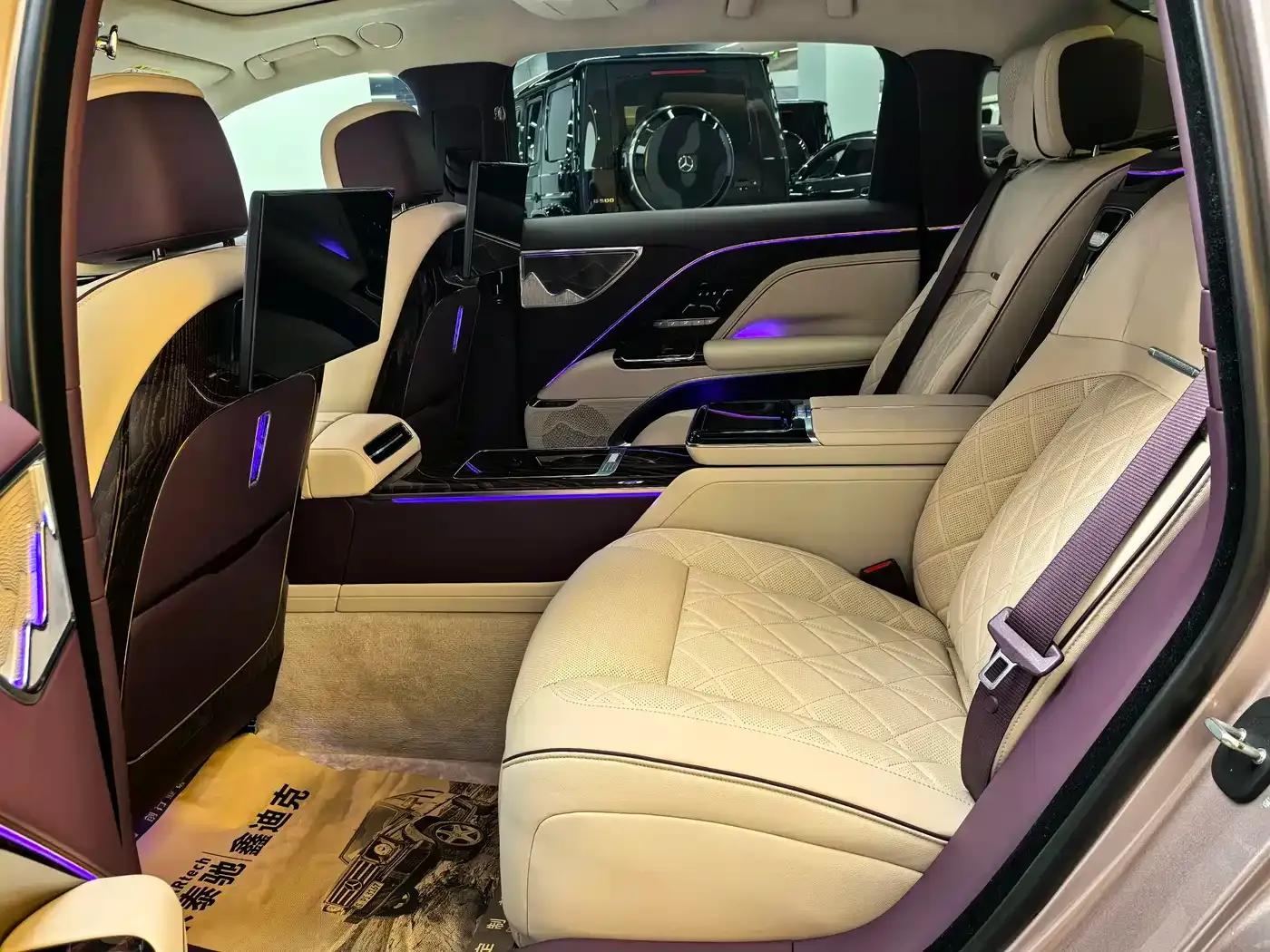 Hongqi Golden Sunflower Elegant 2024 Model 4.0T V8 — миниатюра 8