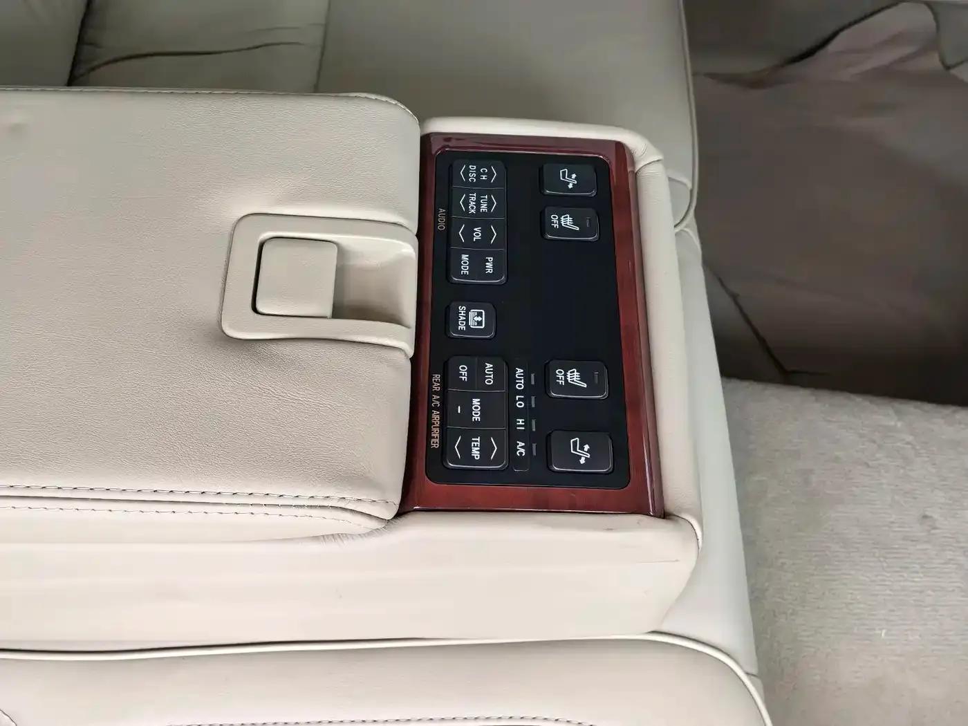 Hongqi Shengshi 2007 HQ300 Government Edition — миниатюра 13