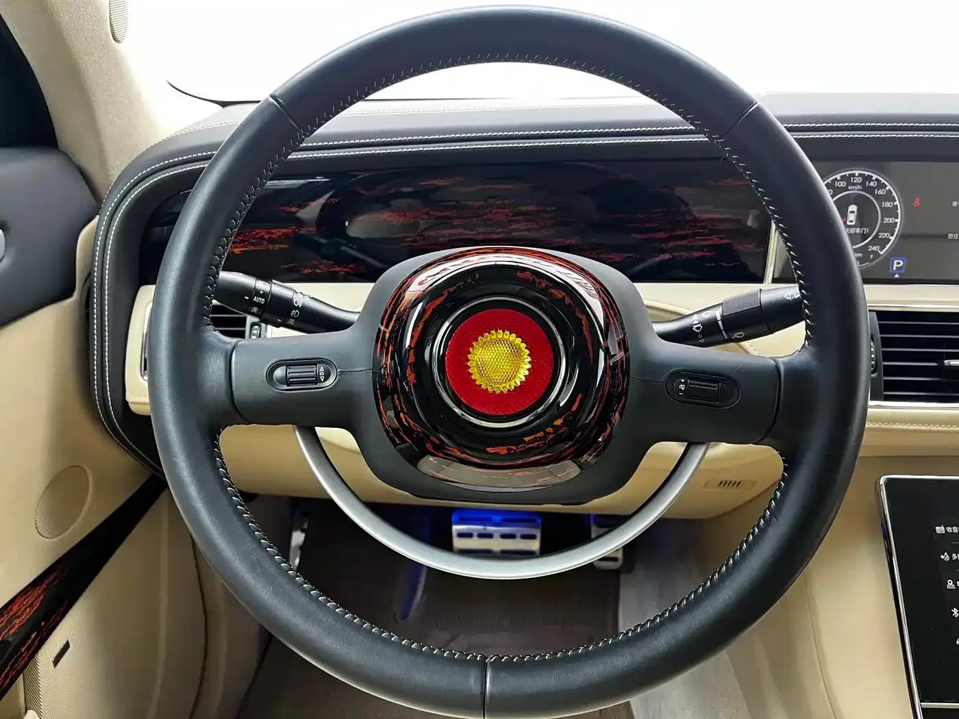 Hongqi Golden Sunflower National Gift 2014 Model 6.0L Flagship Edition — миниатюра 8