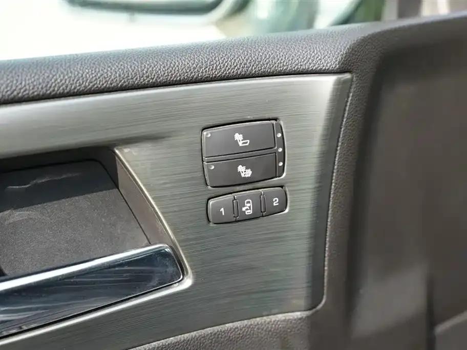2008 Hummer H2 6.2 AT — миниатюра 14