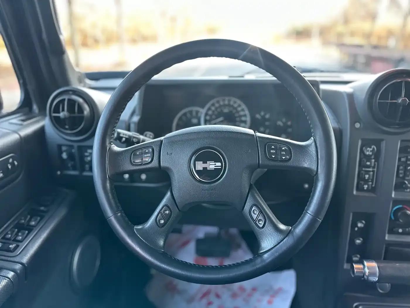 2004 Hummer H2 6.0 AT — миниатюра 14