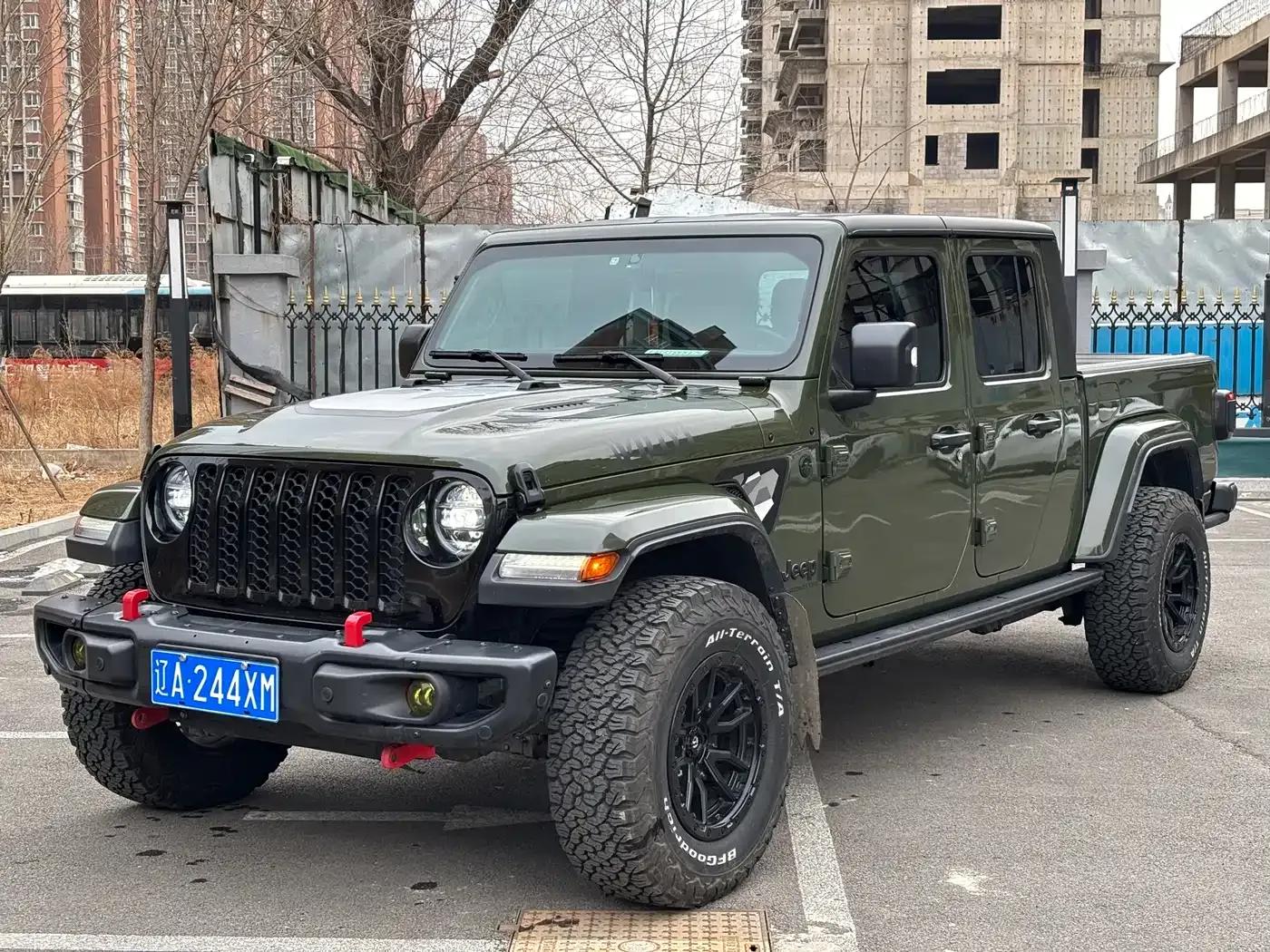 Gladiator 2022 3.6L First Edition — миниатюра 1
