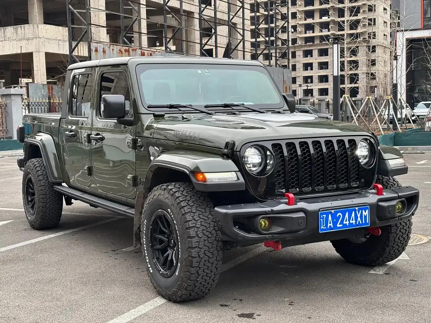 Gladiator 2022 3.6L First Edition — миниатюра 3