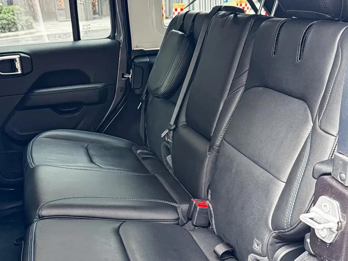 Jeep Wrangler Neo 2021 4-Door 2.0T 4xe Rubicon — миниатюра 11