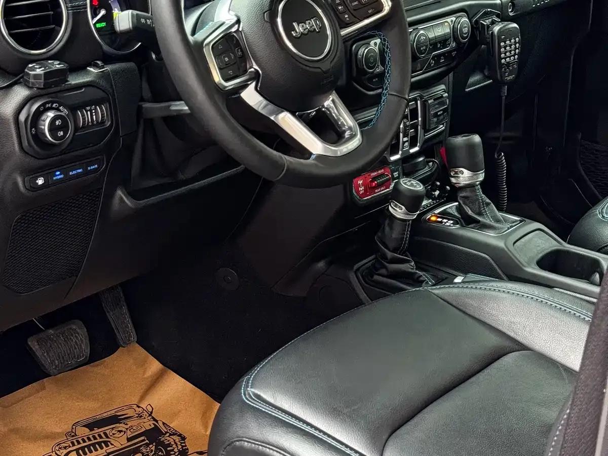 Jeep Wrangler Neo 2021 4-Door 2.0T 4xe Rubicon — миниатюра 12