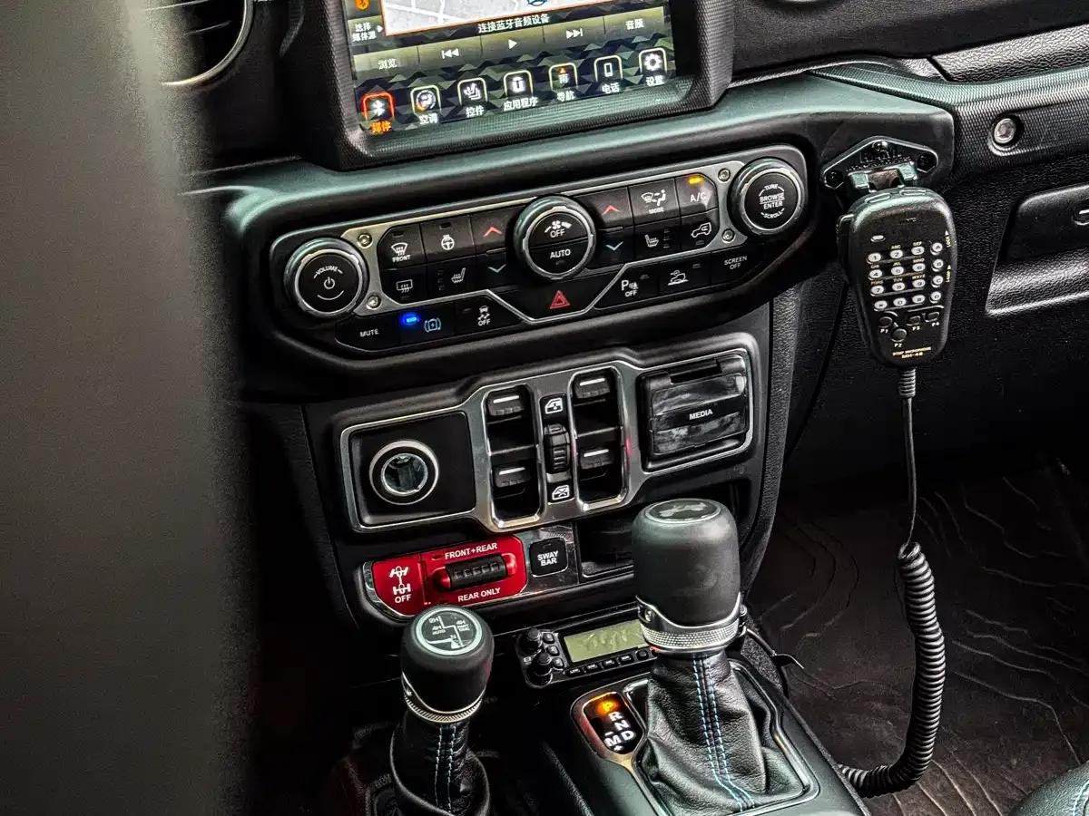 Jeep Wrangler Neo 2021 4-Door 2.0T 4xe Rubicon — миниатюра 14